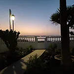 La Maja Beachfront Villa *