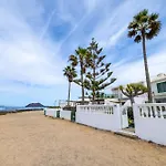 La Maja Beachfront 科拉雷侯