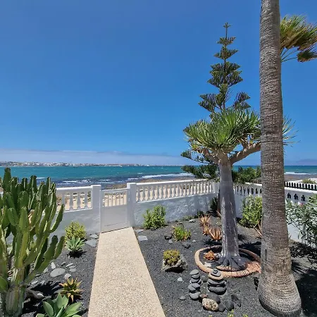 La Maja Beachfront Βίλα Κοραλέχο