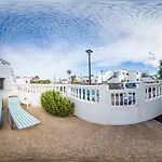 Villa La Maja Beachfront *