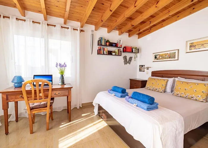 Villa La Maja Beachfront *